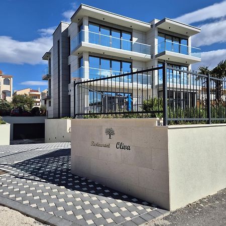 Hotel Oscar Kaštela Екстериор снимка