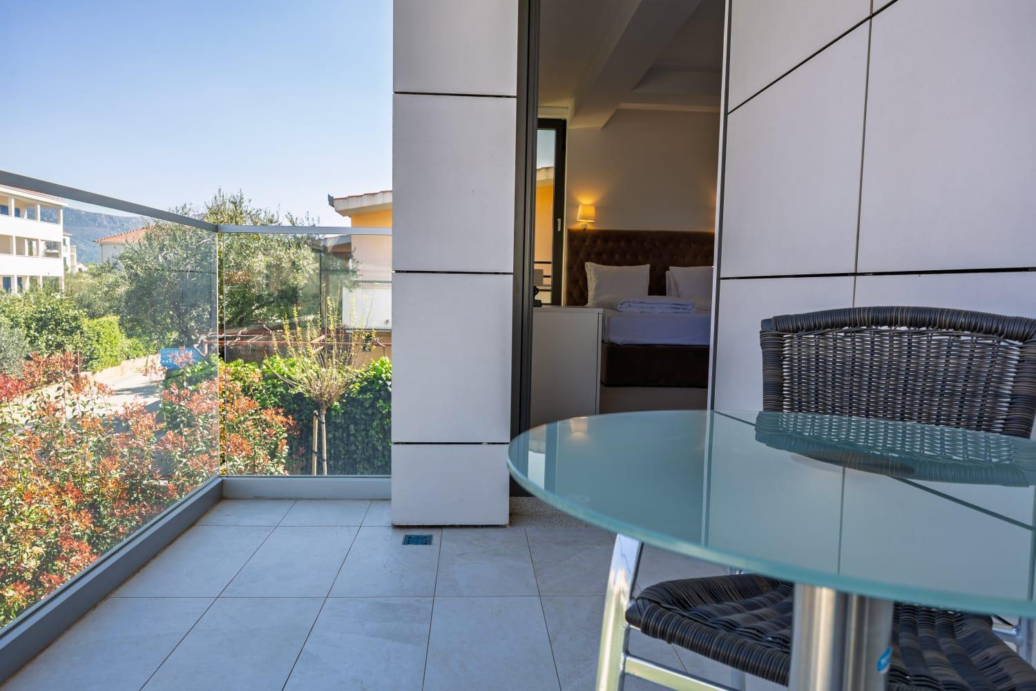 Hotel Oscar Kaštela Екстериор снимка